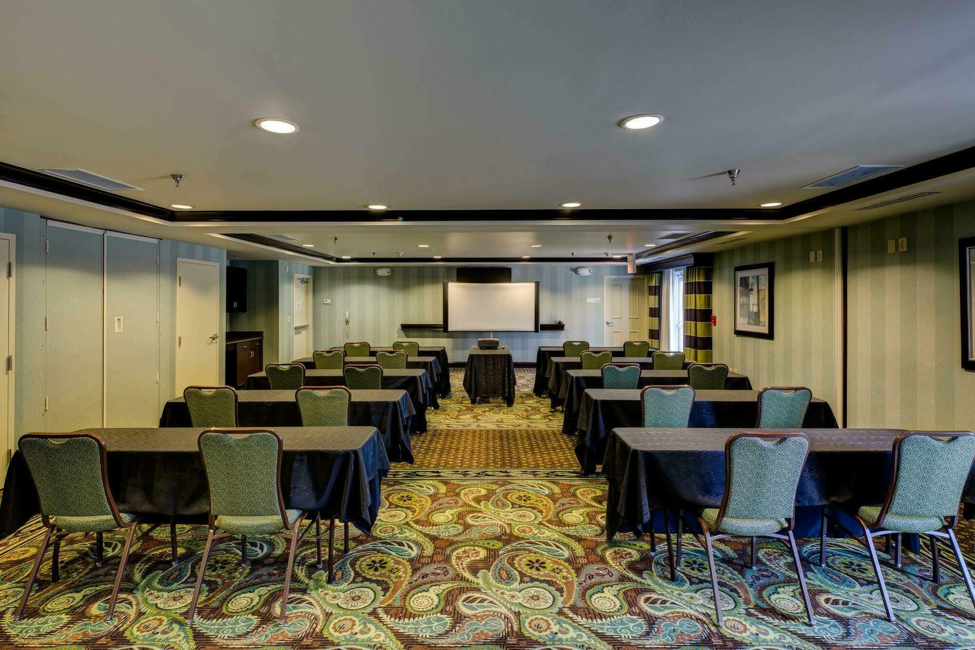 Holiday Inn Express - Columbus - Dublin By Ihg מראה חיצוני תמונה